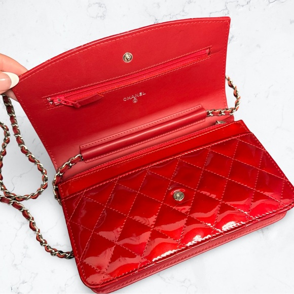 Chanel Patent Quilted Brilliant Wallet On Chain WOC Red - Picture 7 of 12